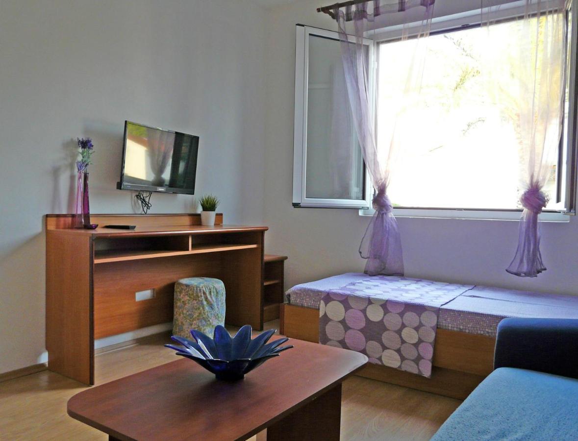 Apartments By The Sea Drvenik Donja Vala, Makarska - 6756 Buitenkant foto