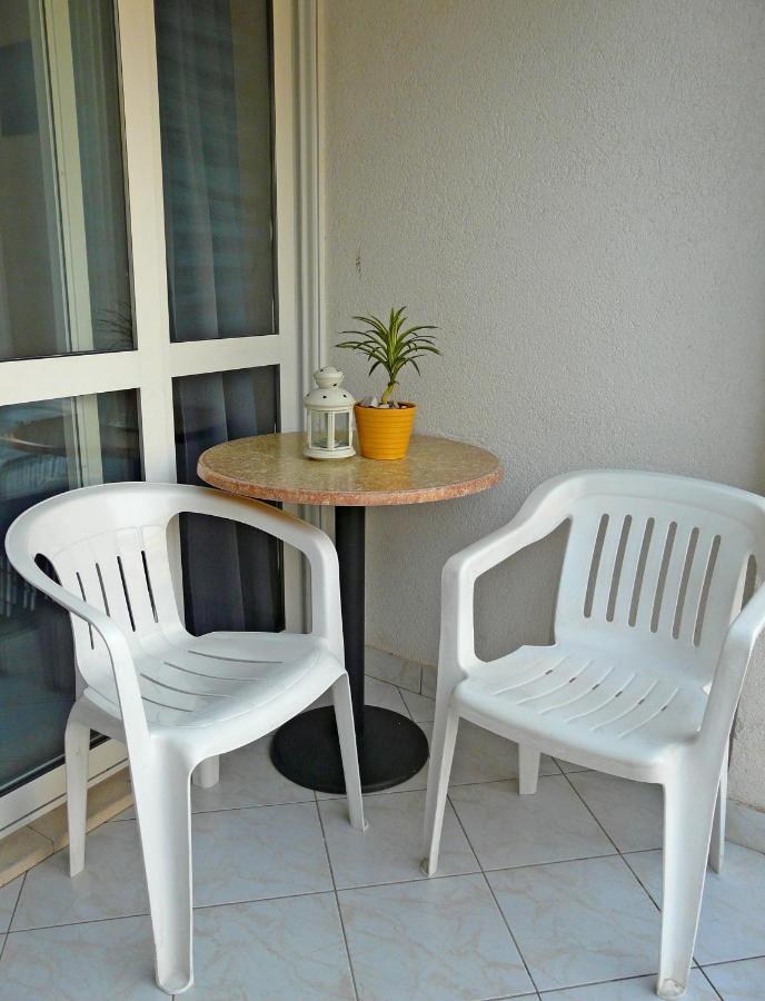Apartments By The Sea Drvenik Donja Vala, Makarska - 6756 Buitenkant foto